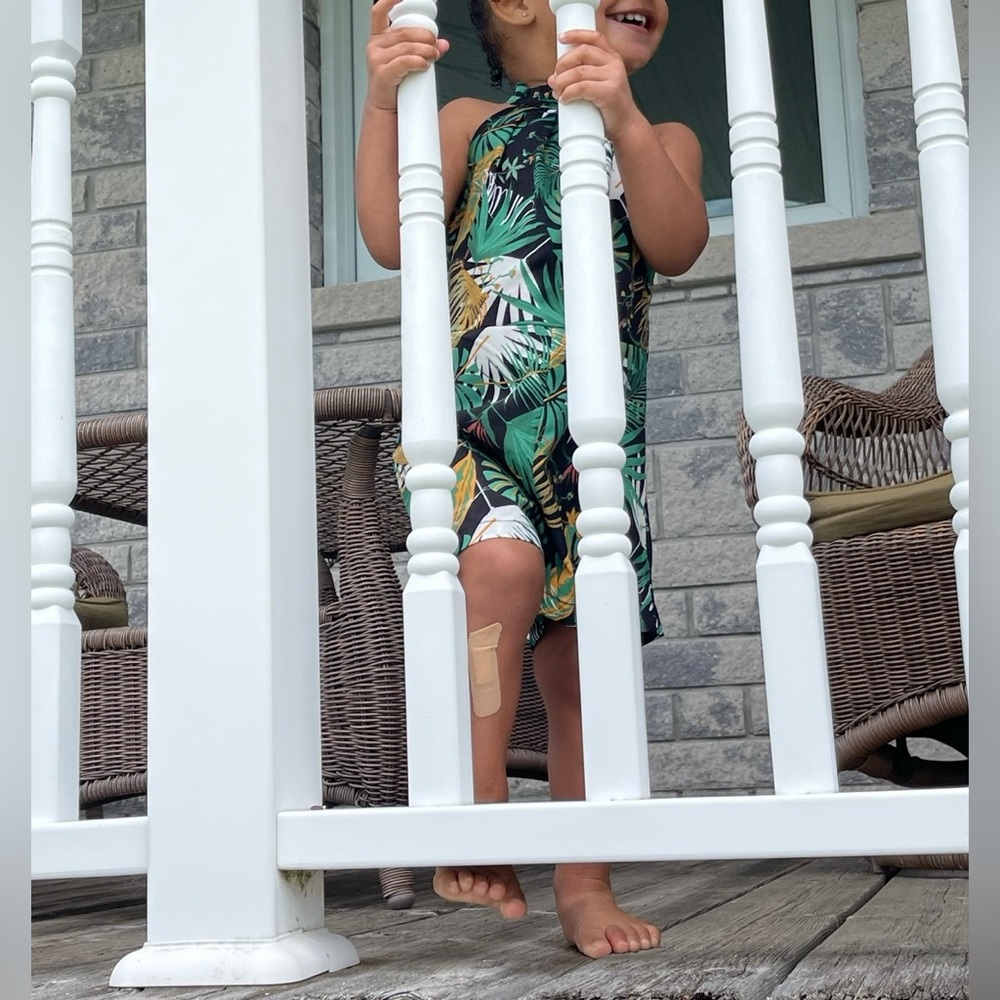 Romper for toddler girls
Perfect for summer time!
Very light weight